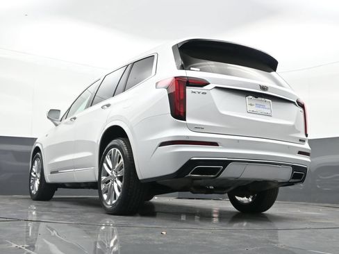 Used 2020 Cadillac XT6 Premium Luxury AWD/4WD image 34