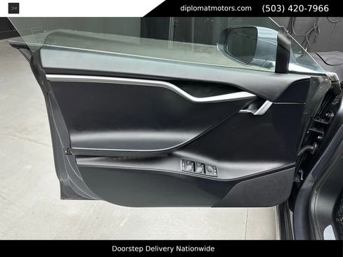 Used 2018 Tesla Model S P100D image 23