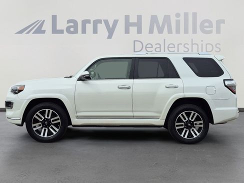 Used 2019 Toyota 4Runner Limited AWD/4WD image 2