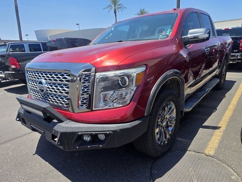 Used 2019 Nissan Titan Platinum Reserve AWD/4WD image 2