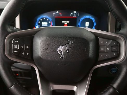 Used 2025 Ford Bronco Outer Banks AWD/4WD image 19