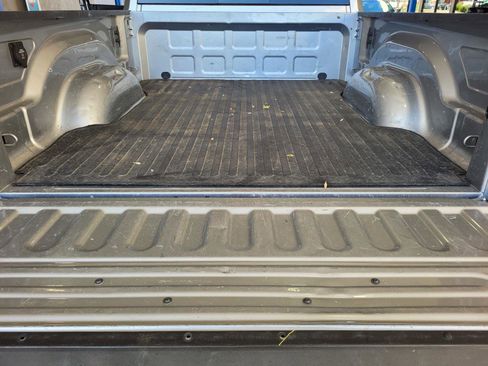 Used 2022 RAM 2500 Big Horn w/ Level C Equiment Group AWD/4WD image 35