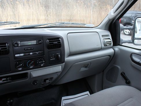 Used 2005 Ford F250 XLT image 21