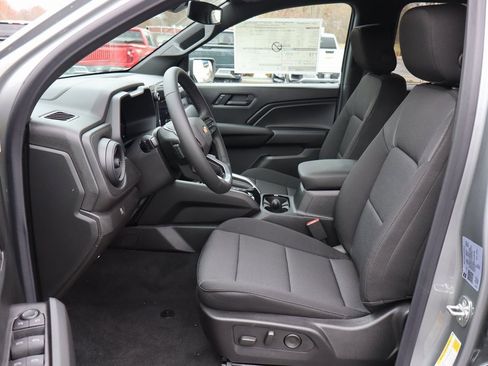 New 2026 Chevrolet Colorado W/T image 4