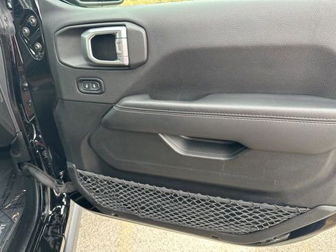 Used 2021 Jeep Wrangler Unlimited Rubicon 4xe w/ Steel Bumper Group image 48