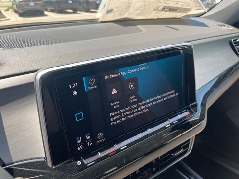 New 2026 Volkswagen Atlas Cross Sport SE FWD image 16