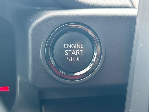 Used 2025 Toyota Tacoma SR5 RWD image 19