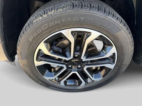 Used 2022 Jeep Compass Limited w/ Sun and Sound Group AWD/4WD image 2