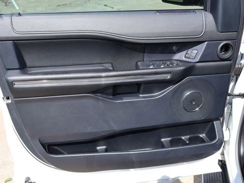 Certified 2021 Ford Expedition XLT image 24