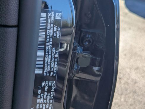 Used 2023 Jeep Renegade Altitude w/ Sun/Sound Group image 32