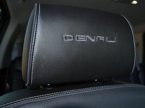 Used 2015 GMC Yukon Denali image 26