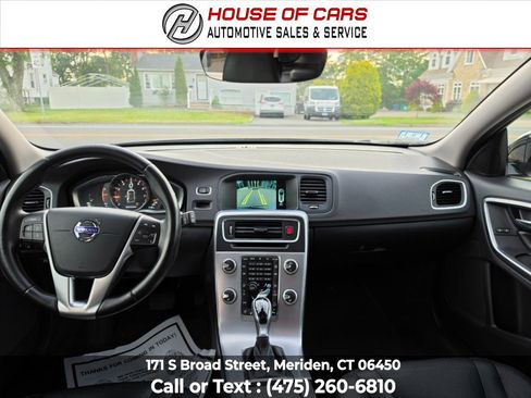 Used 2017 Volvo V60 T5 Cross Country w/ Climate Package AWD/4WD image 24
