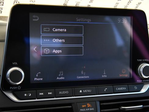 Used 2025 Nissan Altima 2.5 SV FWD image 22