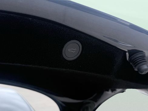 Used 2024 Tesla Model 3 Standard Range RWD image 12