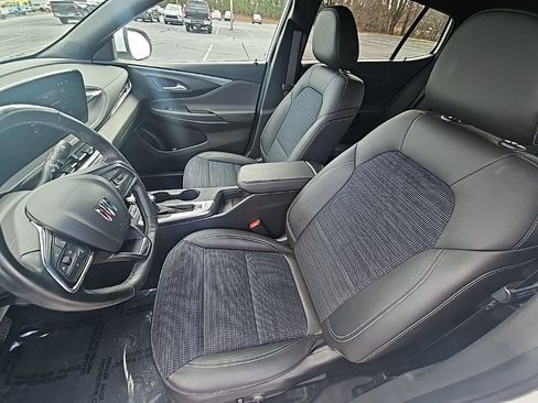 Certified 2024 Buick Envista Preferred w/ Convenience I Package image 11