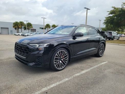New 2026 Audi SQ8 Prestige image 3