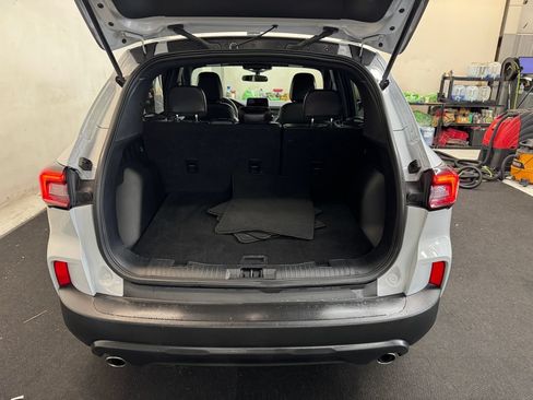 Used 2025 Ford Escape ST-Line FWD image 6