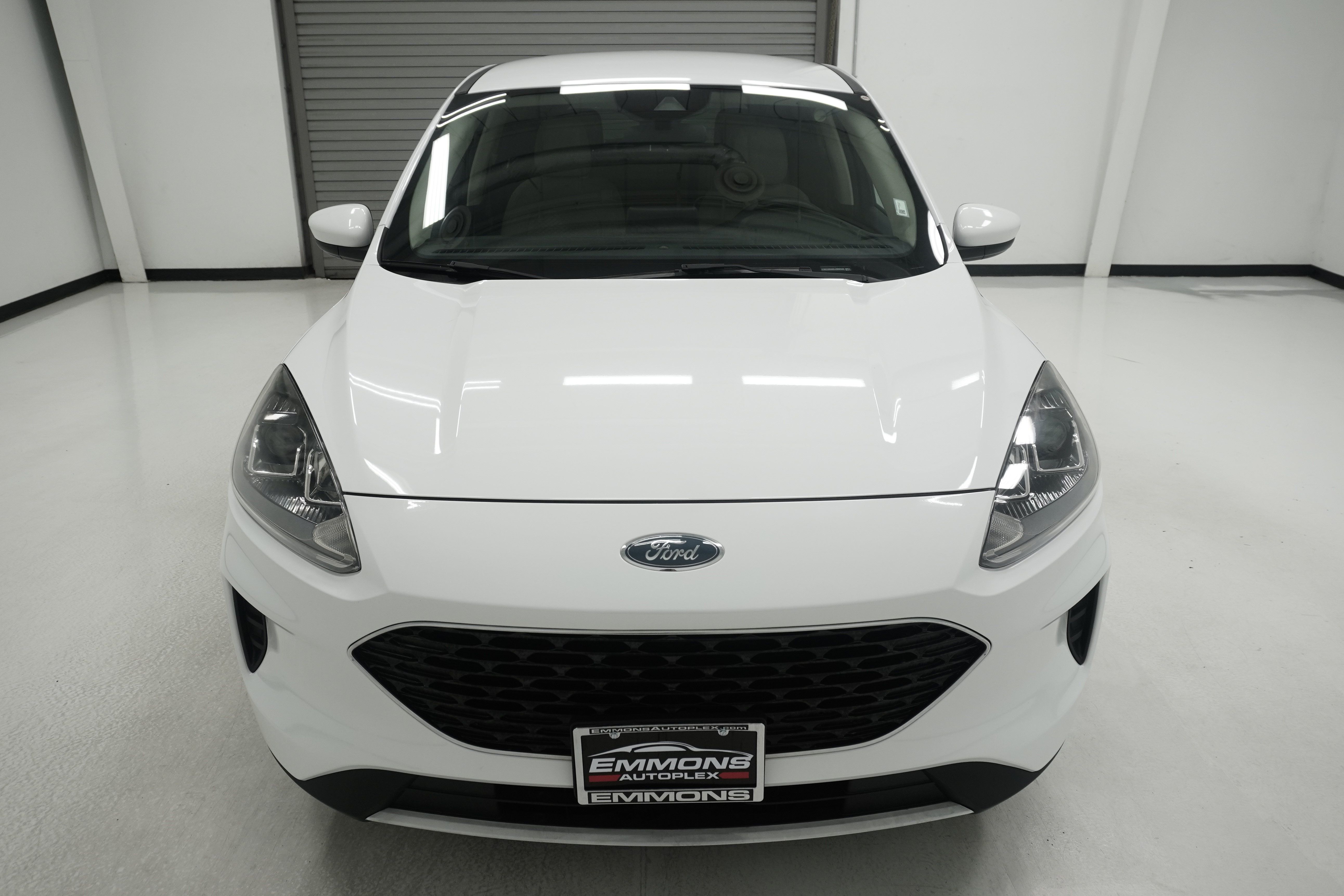 Used 2020 Ford Escape SE FWD image 2