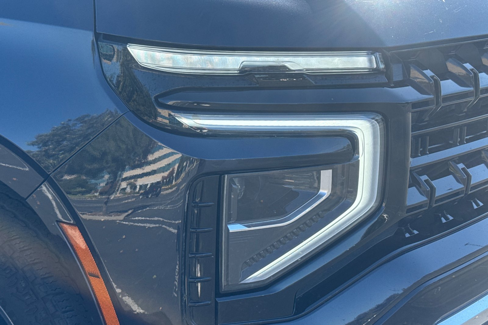 Used 2025 Chevrolet Tahoe Z71 AWD/4WD image 47