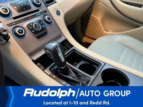 Used 2018 Ford Taurus SE image 23