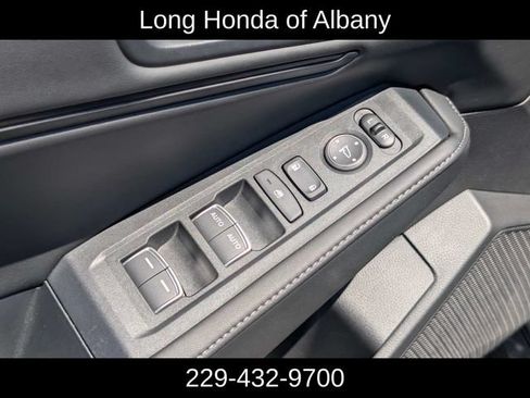 Used 2025 Honda Accord Sport image 13