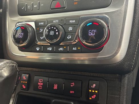 Used 2016 GMC Acadia SLT AWD/4WD image 26