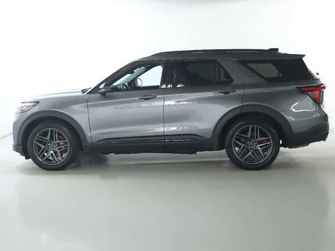 Used 2025 Ford Explorer ST w/ Sun And Sound Package AWD/4WD image 41