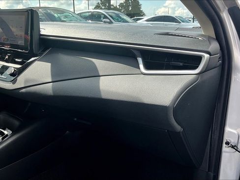 Used 2023 Toyota Corolla LE image 22