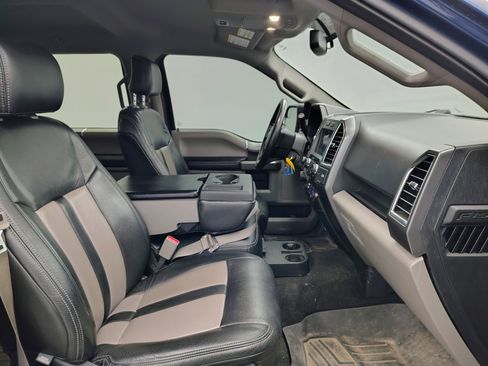Used 2016 Ford F150 XLT w/ Equipment Group 302A Luxury AWD/4WD image 14