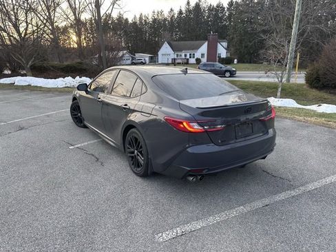 Used 2025 Toyota Camry SE w/ Multimedia Upgrade Package image 5