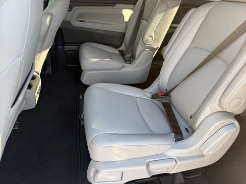 Used 2018 Honda Odyssey EX-L image 14