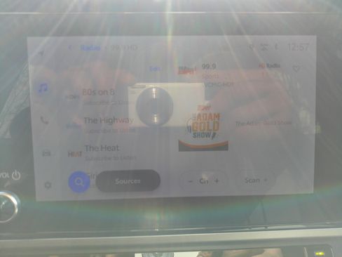 Used 2025 Toyota Camry SE image 28