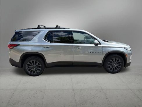 Used 2023 Chevrolet Traverse RS AWD/4WD image 6