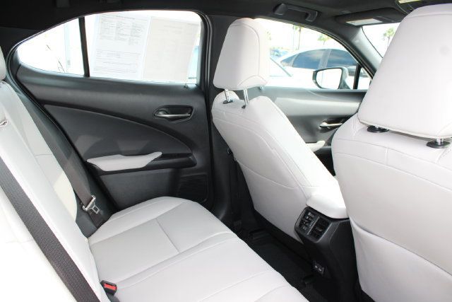 Certified 2025 Lexus UX 300h FWD image 7
