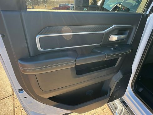 Used 2025 RAM 2500 Big Horn image 22