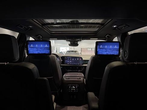 Used 2025 Chevrolet Tahoe Premier AWD/4WD image 29