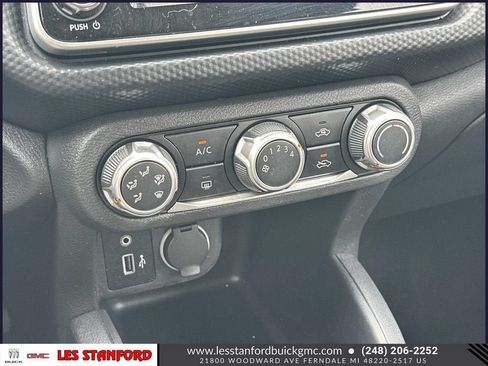 Used 2023 Nissan Kicks S FWD image 31