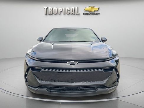 New 2026 Chevrolet Equinox EV LT image 8