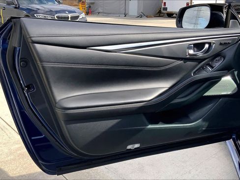 Used 2018 INFINITI Q60 3.0t Luxe w/ Sensory Package 3.0T Luxe image 23