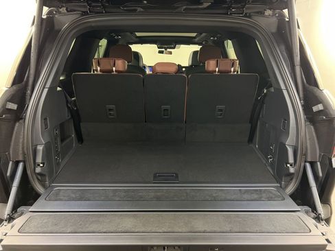 New 2026 Lincoln Navigator Reserve AWD/4WD image 47