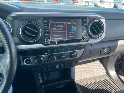 Used 2023 Toyota Tacoma SR5 AWD/4WD image 10