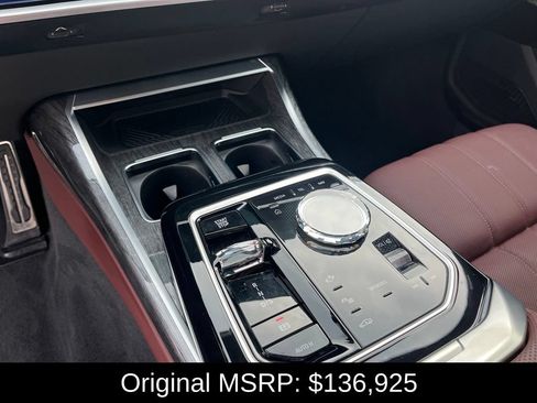 Used 2025 BMW 760i xDrive w/ Executive Package AWD/4WD image 42