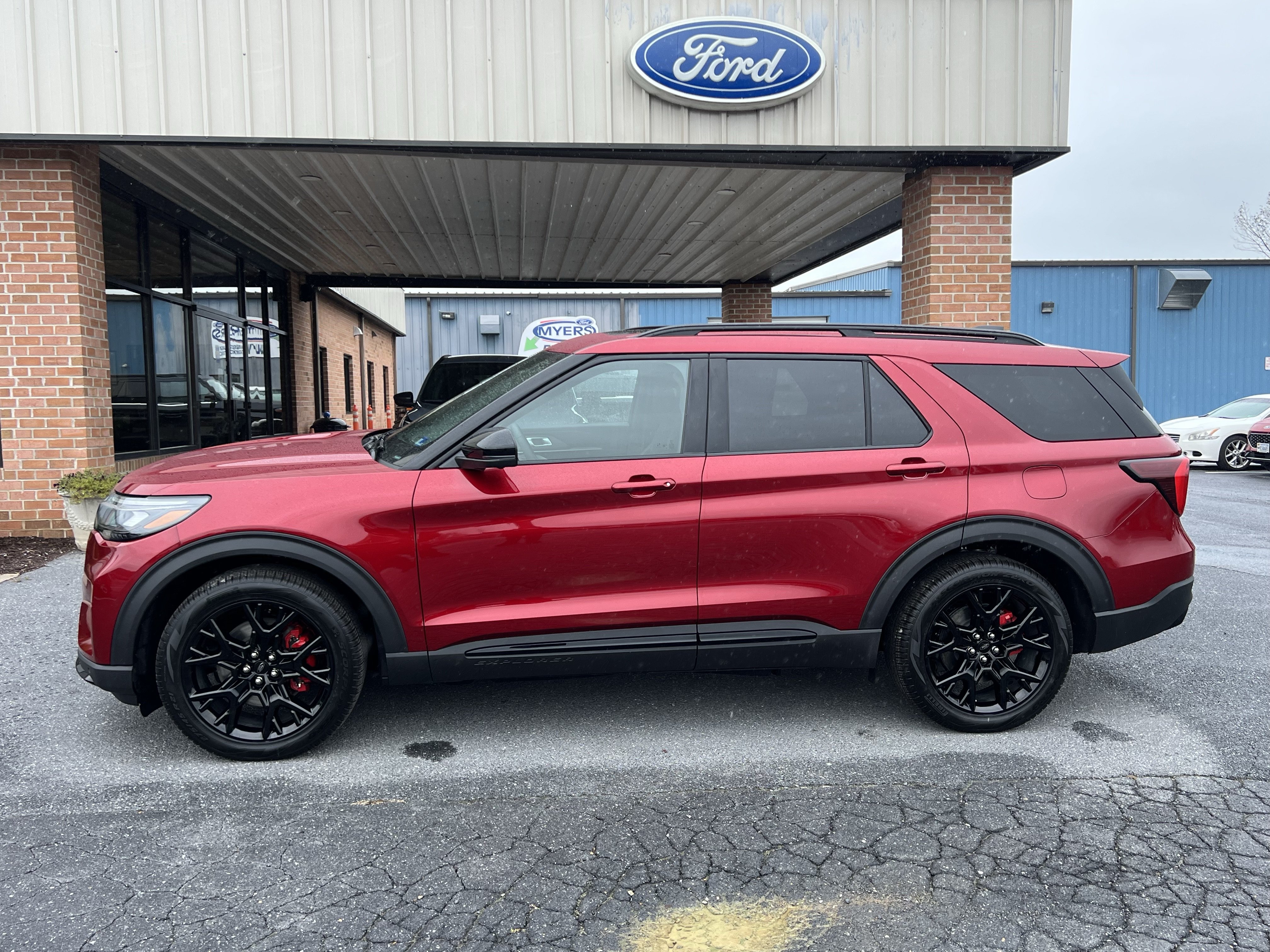 New 2027 Ford Explorer ST w/ Sun And Sound Package AWD/4WD image 1
