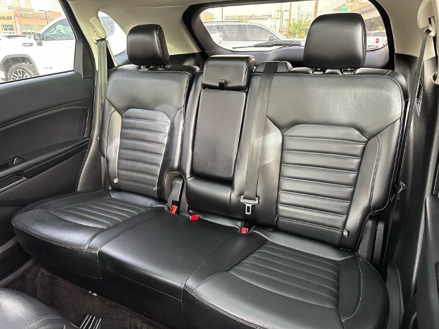 Used 2017 Ford Edge SEL w/ Equipment Group 201A AWD/4WD image 27