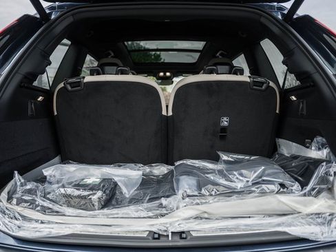 New 2026 Volvo XC90 T8 Plus image 9