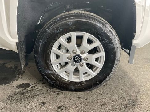 New 2026 Toyota Tacoma 4x4 Double Cab image 7