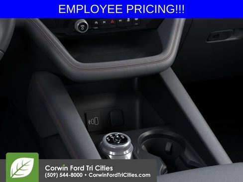 New 2026 Ford Explorer Active AWD/4WD image 15