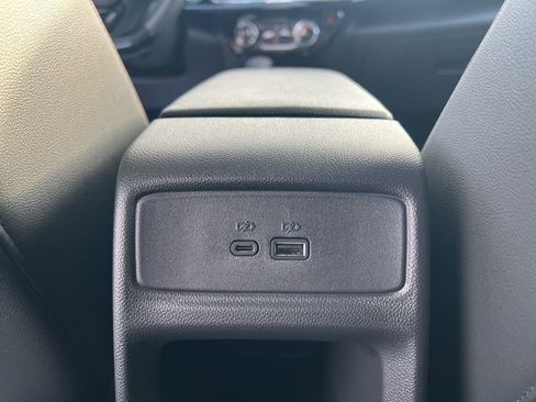 New 2026 Chevrolet Trax RS w/ Sunroof Package image 25