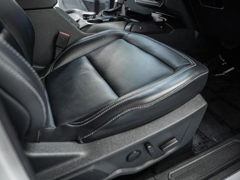 Used 2025 Ford Bronco Outer Banks image 41