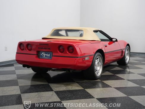 Used 1990 Chevrolet Corvette Convertible RWD image 13